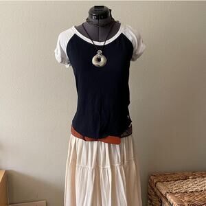 y2k abercrombie & fitch raglan tee navy and white early 2000s prep | size M